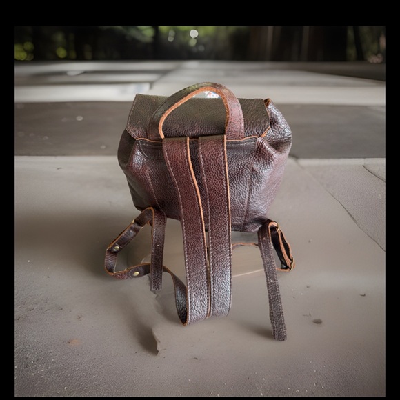 Portland Leather Bucket Backpack In Nutmeg Brown Leather_Pre-Loved EUC HTF - Picture 5 of 7